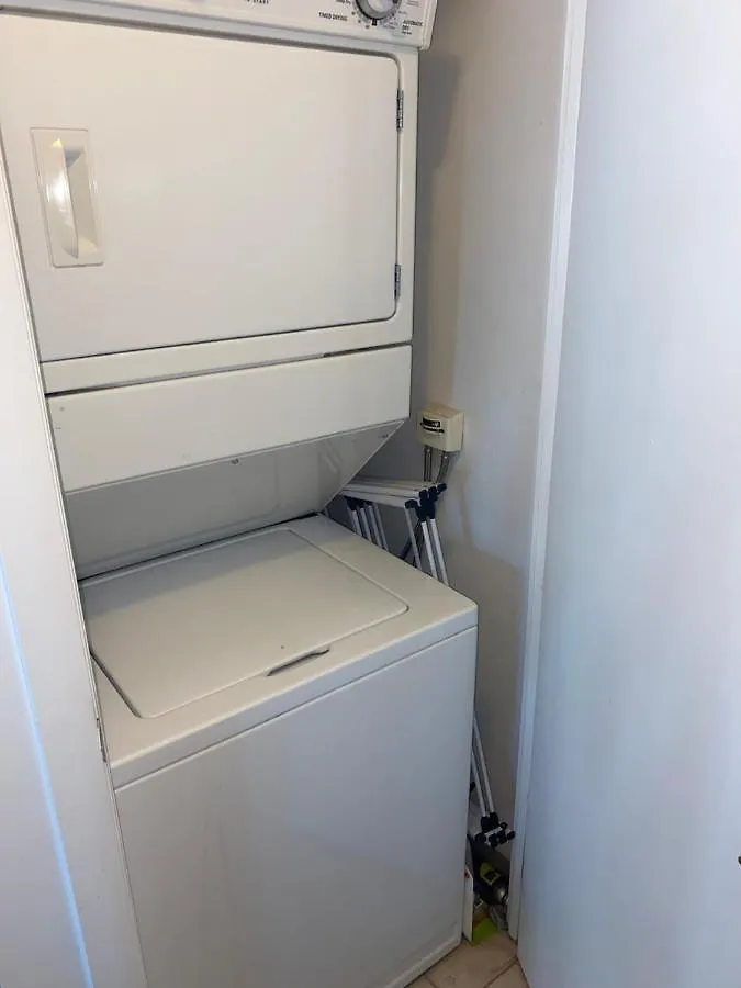 Downtown Toronto+Free Parking+Cn Tower Viewアパートメント 0*, トロント