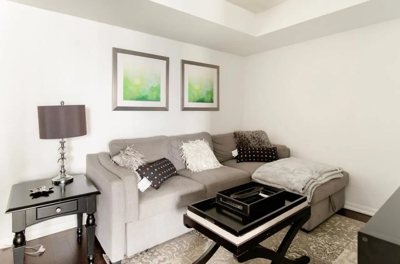 Downtown Toronto+Free Parking+Cn Tower Viewアパートメント 0*, トロント カナダ